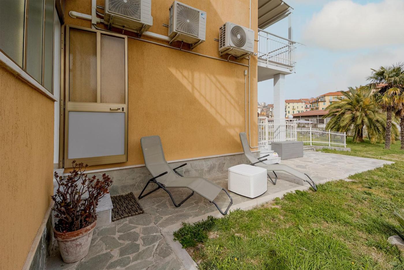 Il Gattino Di Porto - Apt 3 - Monolocale Veranda Piscina Imperia Exterior foto